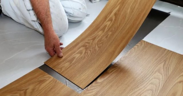 Two photos showing rooms and floor transitions for a vinyl flooring installation estimate